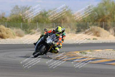 media/Nov-05-2022-SoCal Trackdays (Sat) [[f8d9b725ab]]/Turn 2 (1120am)/